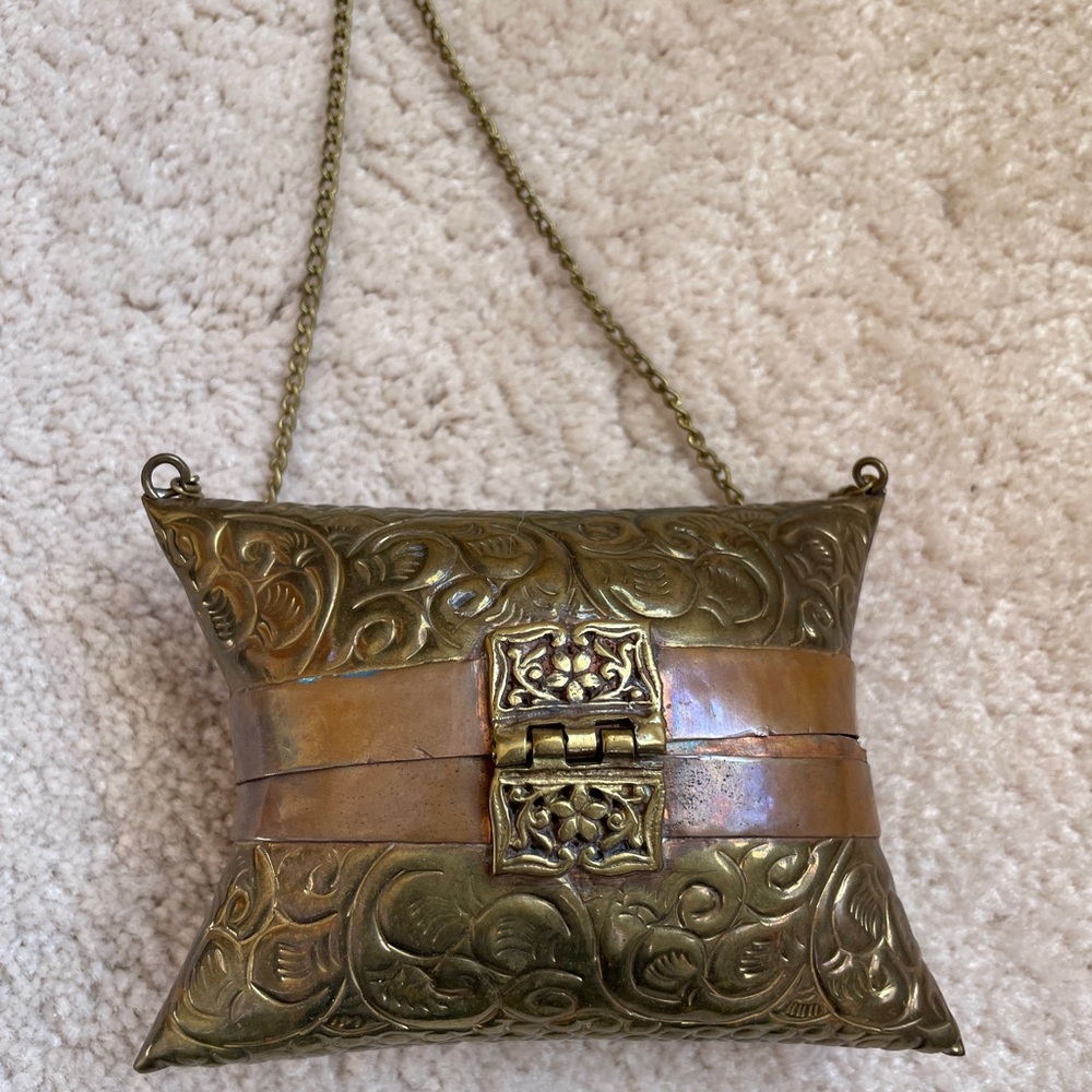 Vintage Ornate mini Brass/Copper Pillow style evening bag handcrafted in India. - Picture 3 of 10